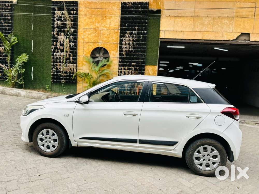 Hyundai I20 Sportz 1.4 Crdi 6 Speed Bs-iv, 2015, Diesel