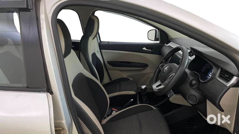 Renault Triber Rxz, 2019, Petrol