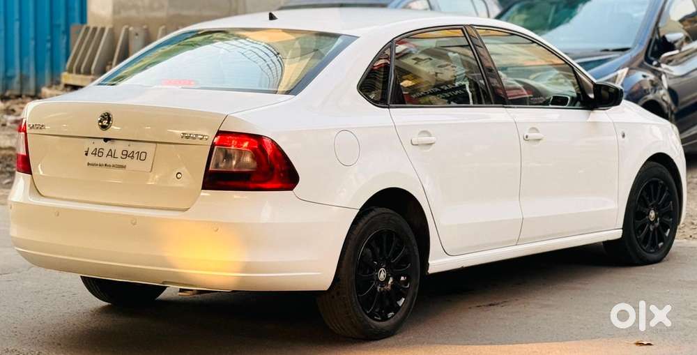 Skoda Rapid Elegance 1.6 Mpfi At, 2015, Petrol