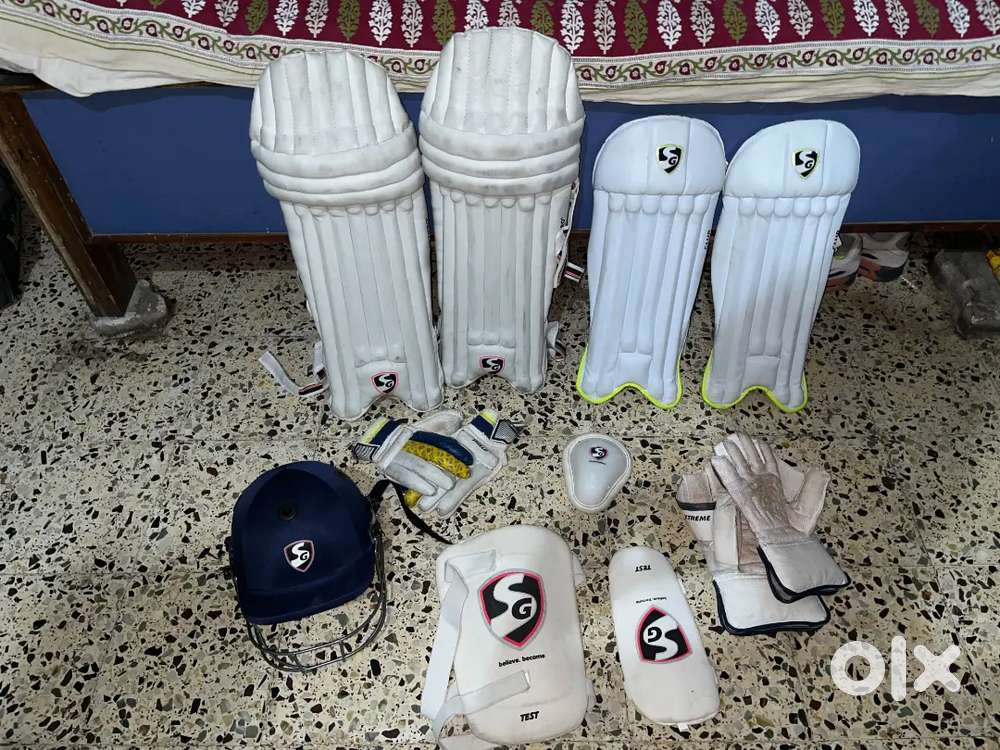 S.G cricket kit