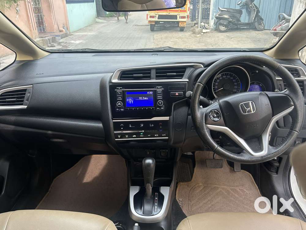 Honda Jazz V Automatic, 2017, Petrol
