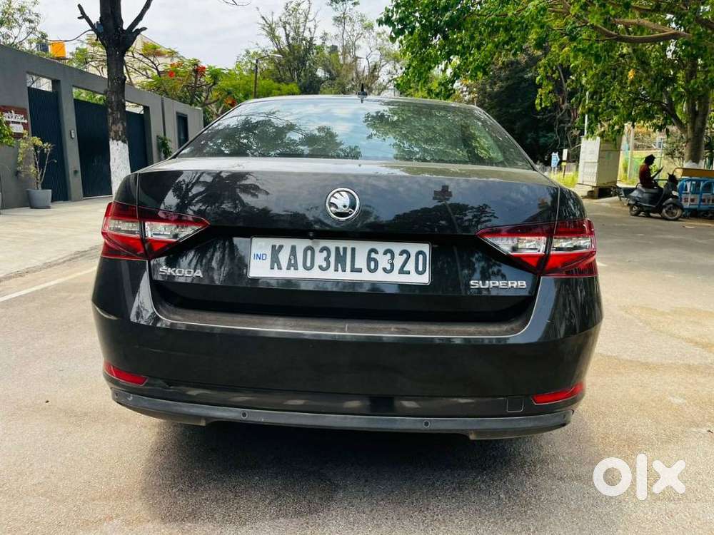 Skoda Superb Style 1.8 Tsi At, 2016, Petrol