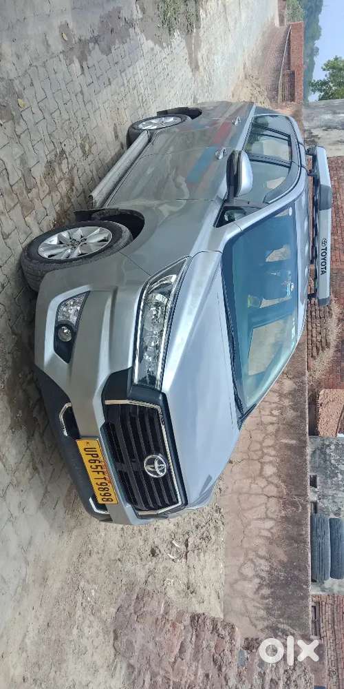 Toyata Innova Cryasta 2017