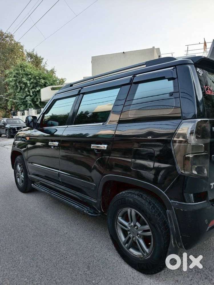 Mahindra Tuv 300 T10 Opt, 2019, Diesel