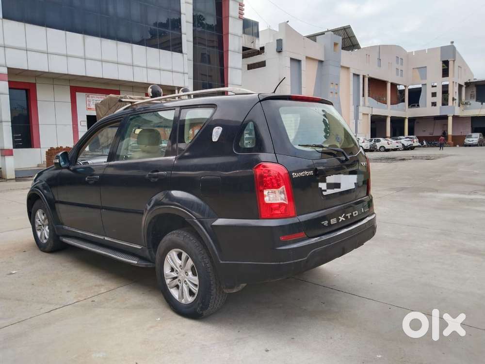 Mahindra Rexton, 2015, Diesel