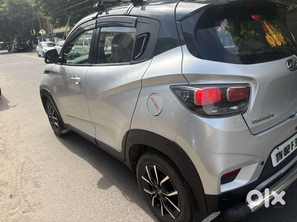 Mahindra Kuv 100 Mfalcon G80 K8 Dual Tone, 2019, Petrol