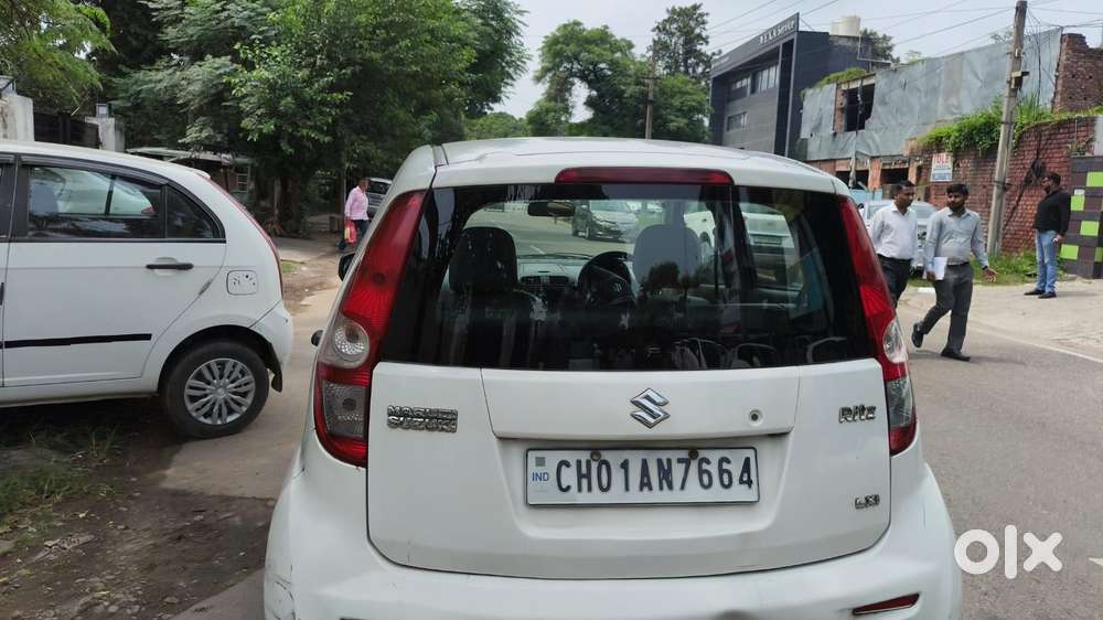 Maruti Suzuki Ritz Lxi, 2012, Petrol