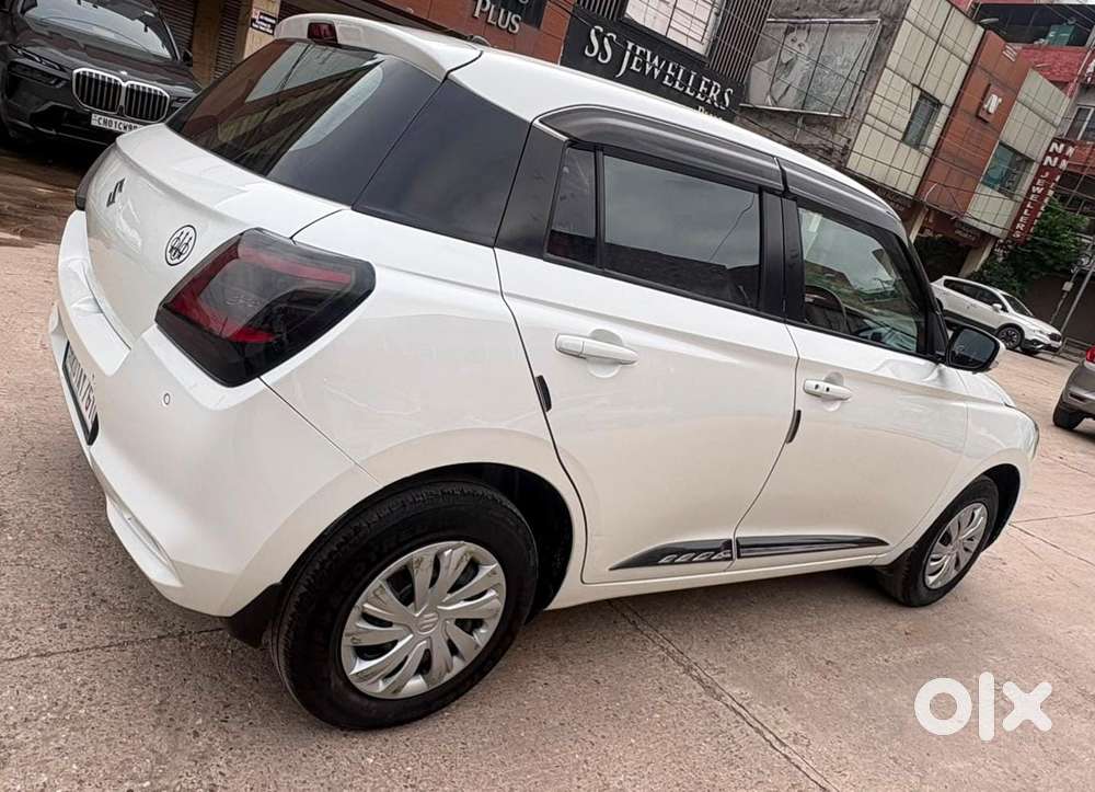 Maruti Suzuki Swift Vxi Ags, 2024, Petrol