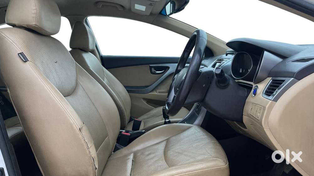 Hyundai New Elantra [ ] 1.6 Sx Diesel Mt, 2015, Diesel