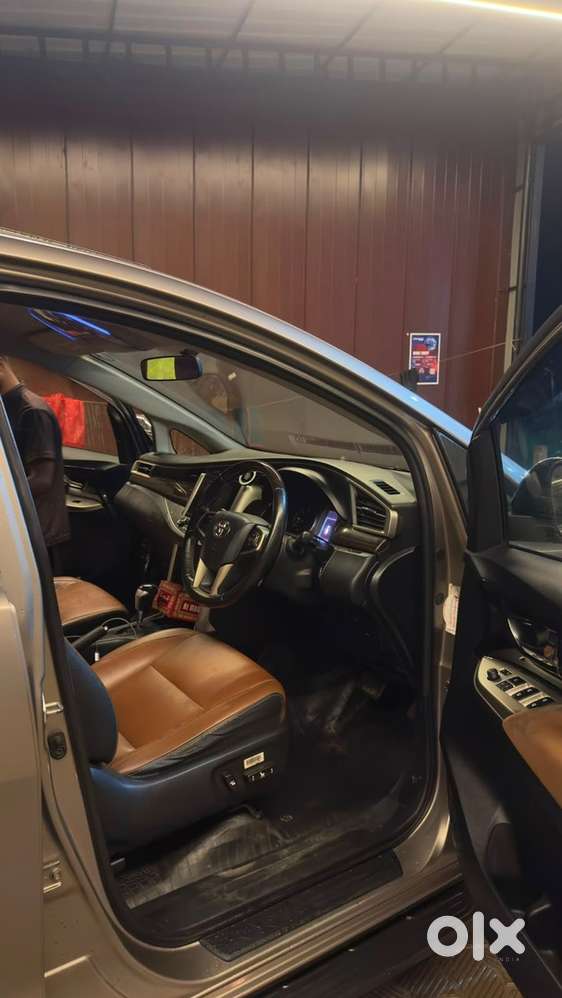 Toyota Innova Crysta 2018