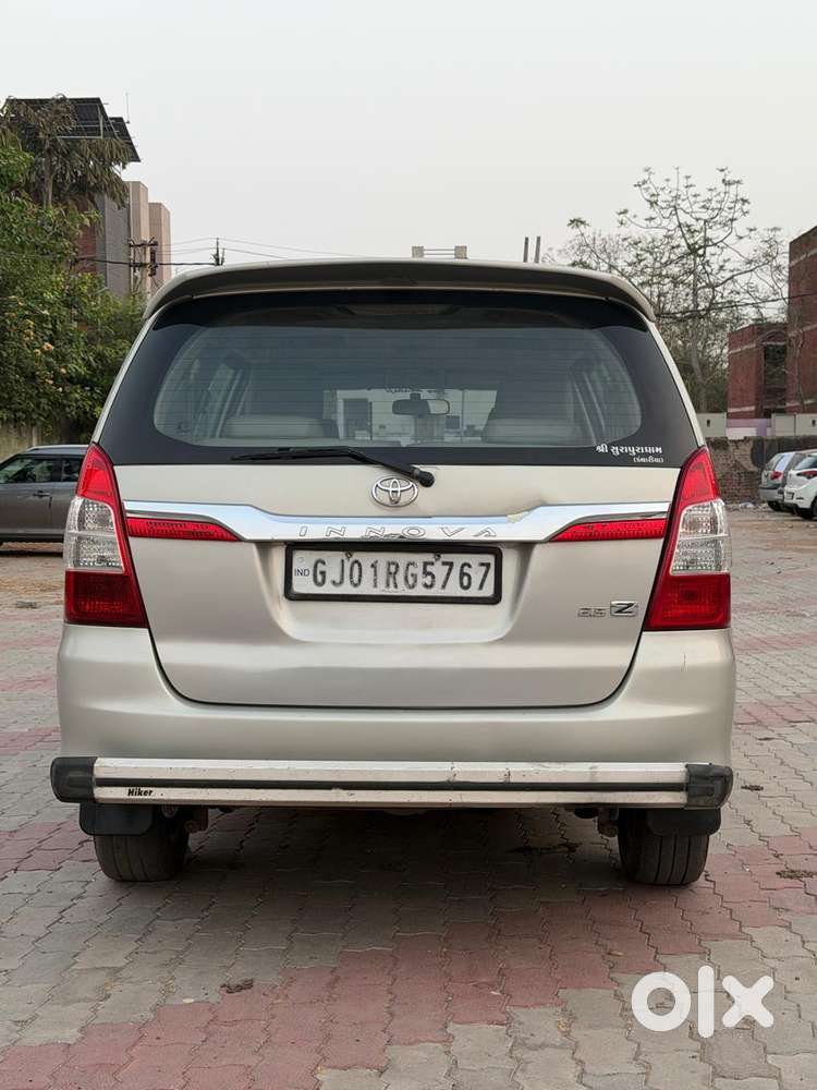 Toyota Innova 2.5 Z Diesel 7 Seater Bs Iv, 2014, Diesel