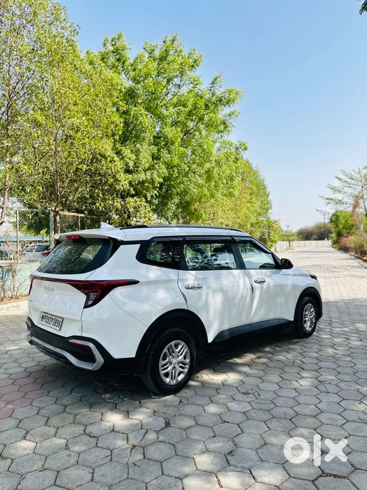 Kia Carens 1.4 Prestige 7 Str, 2023, Petrol
