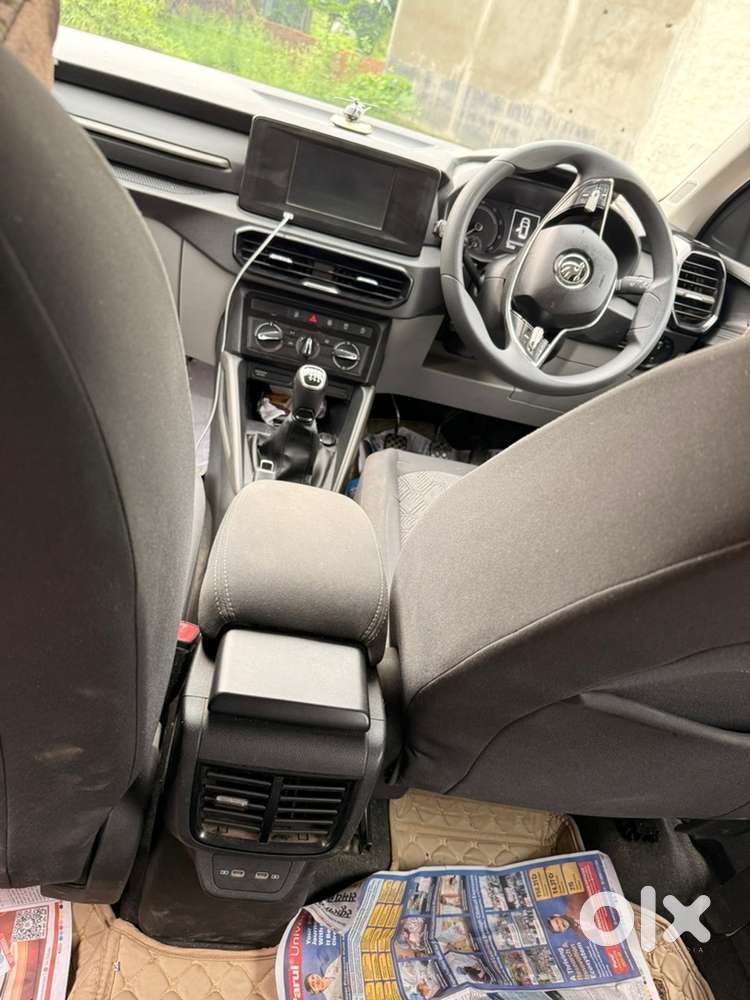 Skoda Kylaq Signature Petrol 2025