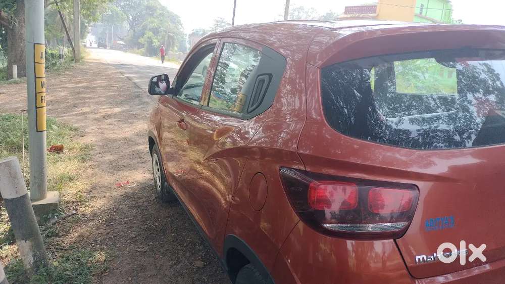 Mahindra Kuv 100 2016