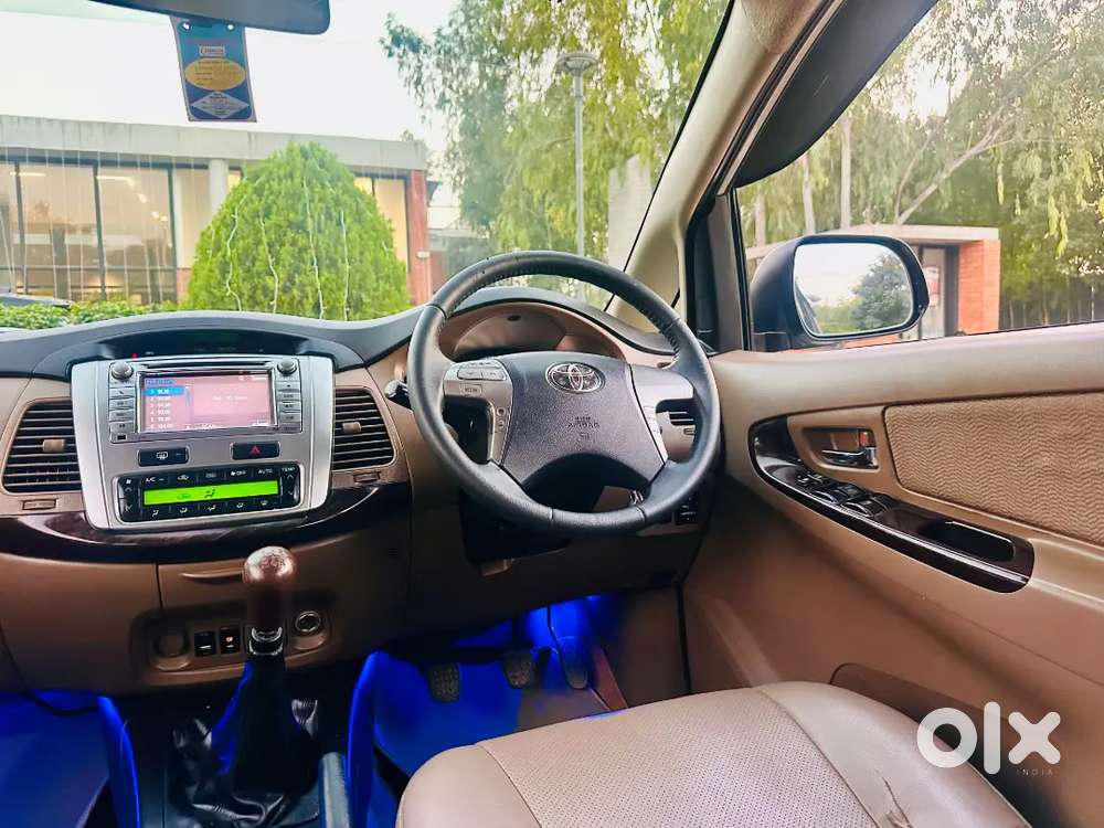 Toyota Innova Diesel 2015
