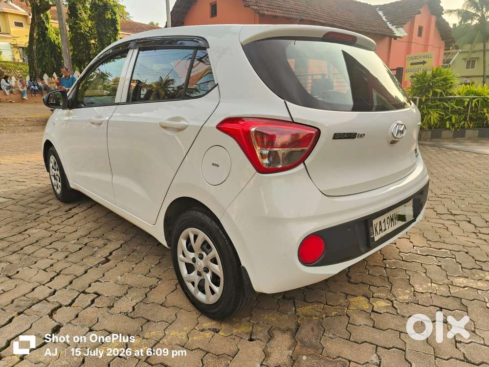 Hyundai Grand I10 Sportz Edition, 2017, Petrol
