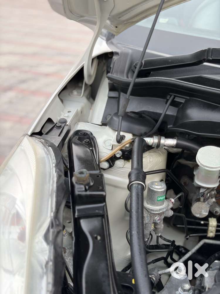 Maruti Suzuki Swift Vxi With Abs, 2012, Petrol