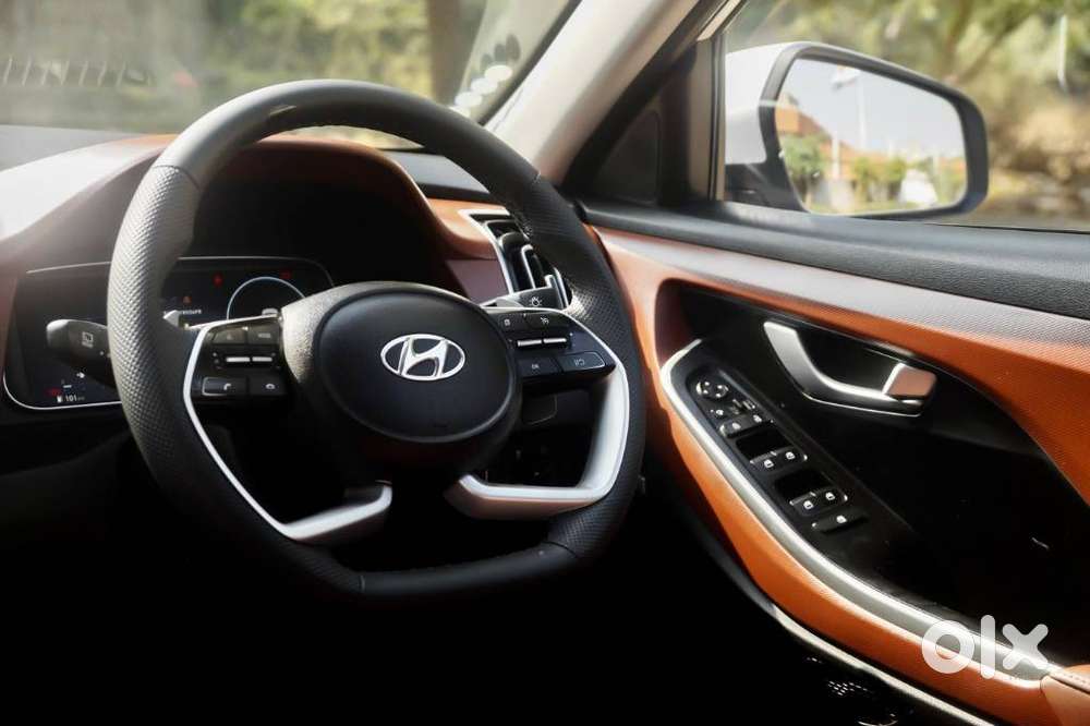 Hyundai Alcazar 2.0 Signature (o) Petrol At 6 Str, 2023, Petrol