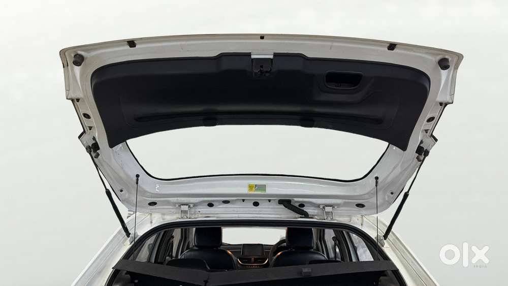 Tata Altroz Xm Plus Icng, 2024, Cng & Hybrids