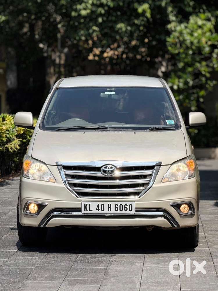 Toyota Innova 2013 Diesel Well Maintained