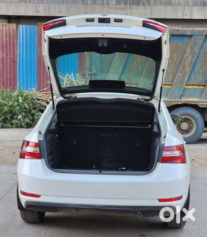 Skoda Superb Style 1.8, 2016, Petrol