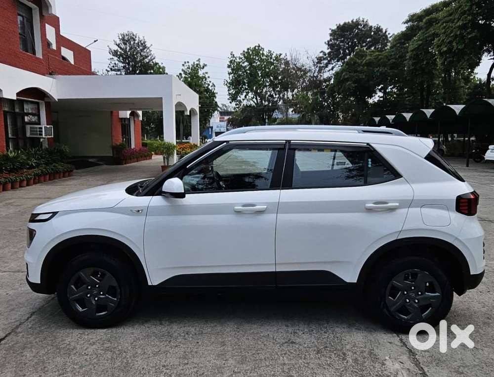 Hyundai Venue S Mt 1.2 Kappa, 2024, Petrol