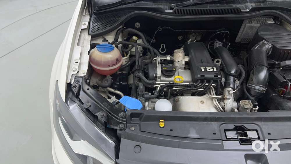 Volkswagen Vento 1.2 Tsi Highline At, 2016, Petrol
