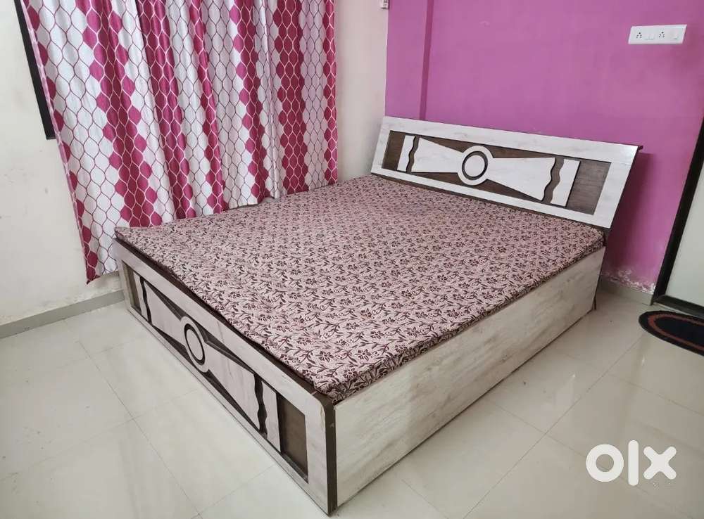 Master bed