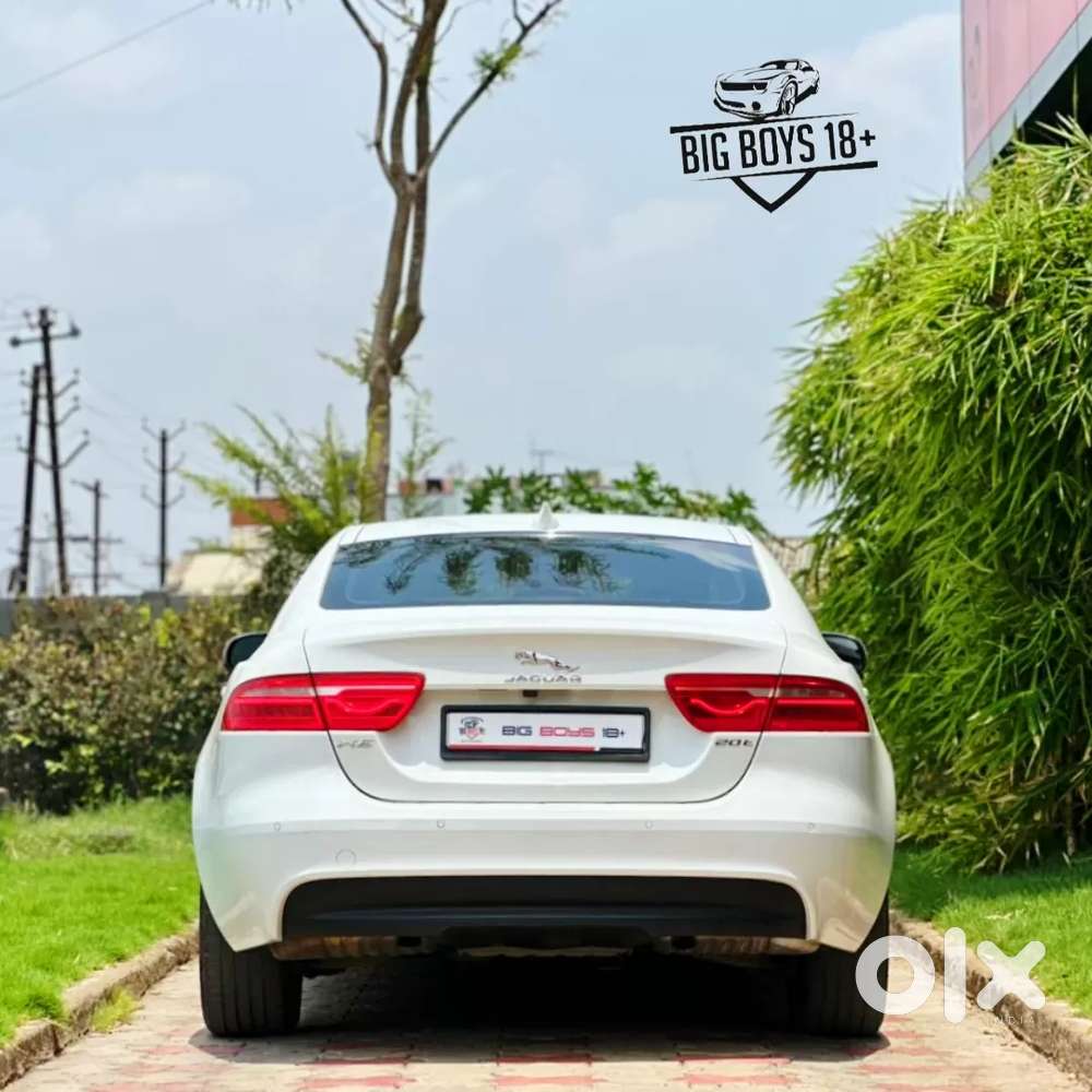 Jaguar Xe Prestige, 2017, Petrol