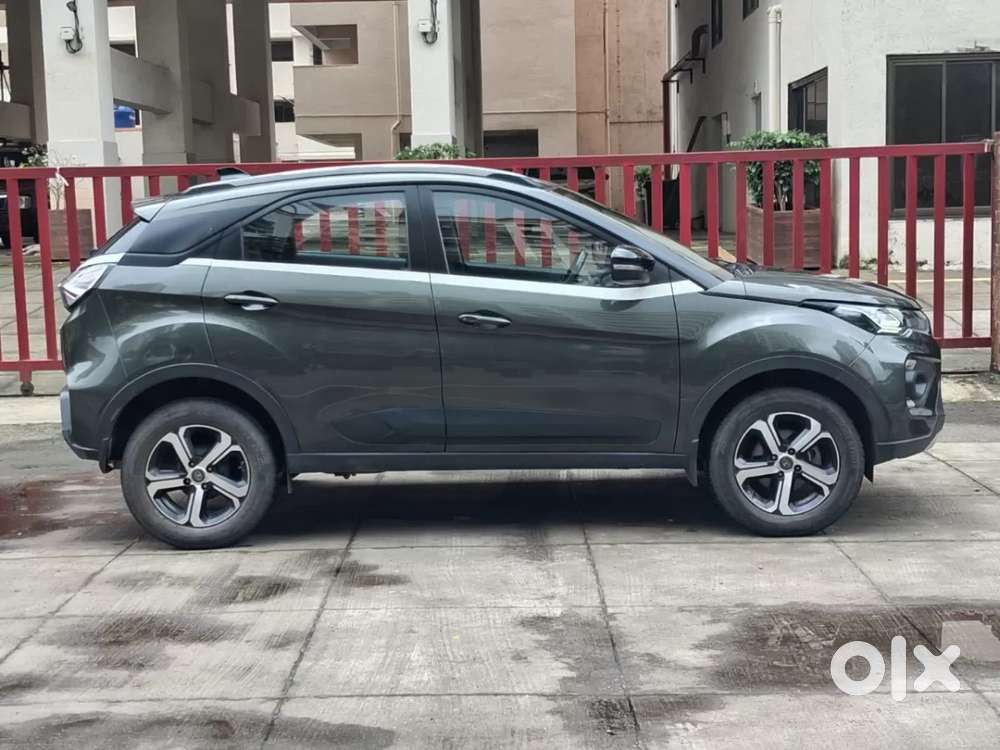 Tata Nexon 1.5 Revotorq Xz Plus Luxs Red Dark Edition Amt, 2023, Pet..