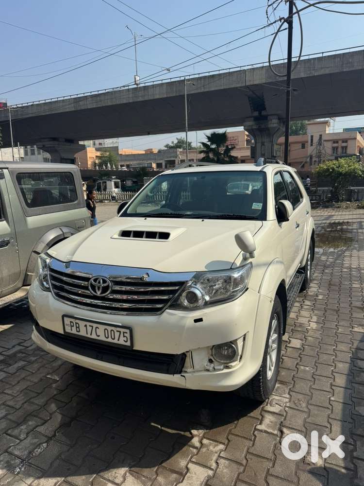 Toyota Fortuner Diesel 2013