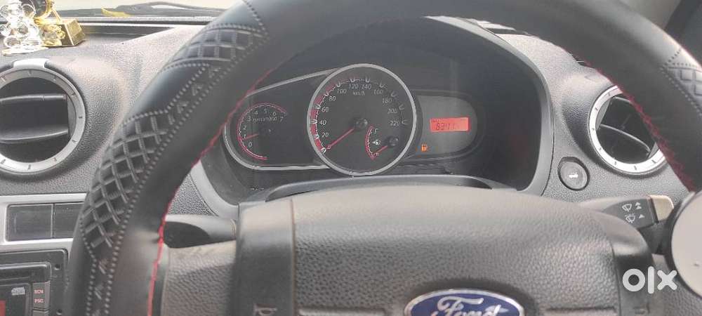 Ford Figo Zxi Nov 2014 Cng