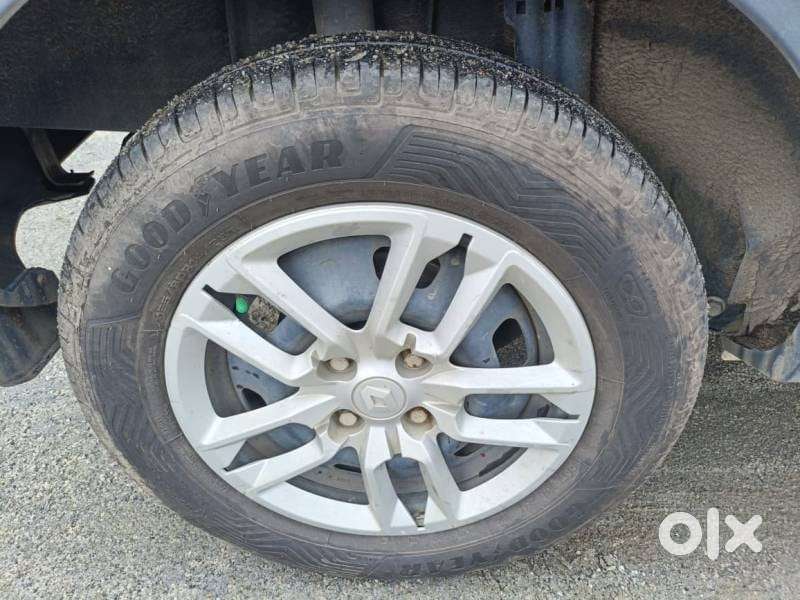 Renault Triber Rxt, 2022, Petrol