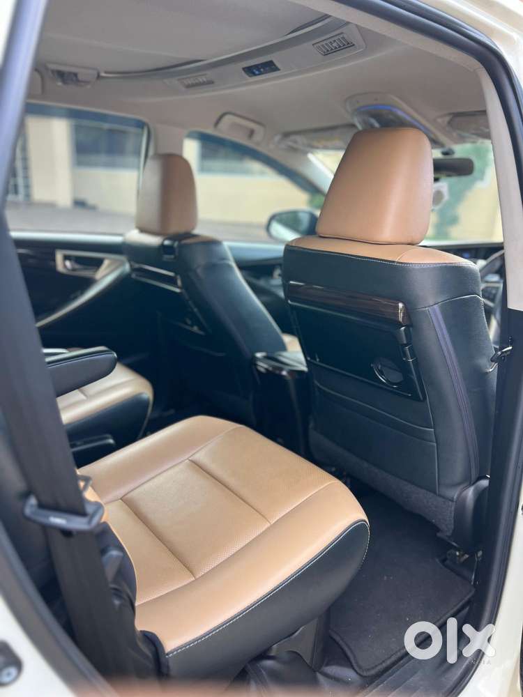 Toyota Innova Crysta [2020-ongoing] 2.4 Zx 7 Str, 2022, Diesel