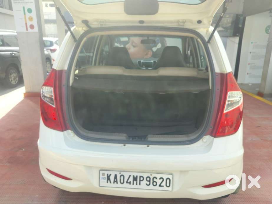 Hyundai I10 Magna O, 2015, Petrol
