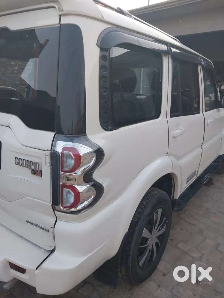 Mahindra Scorpio 2017 Diesel 90000 Km Driven