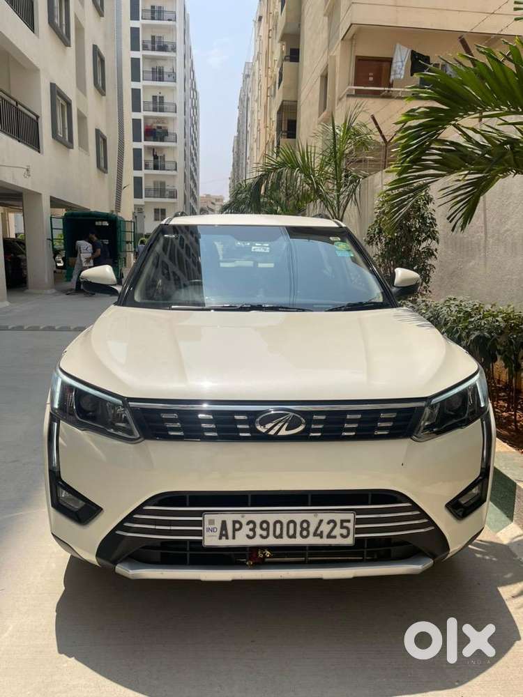 Mahindra Xuv300 2022 Petrol 18000 Km Driven