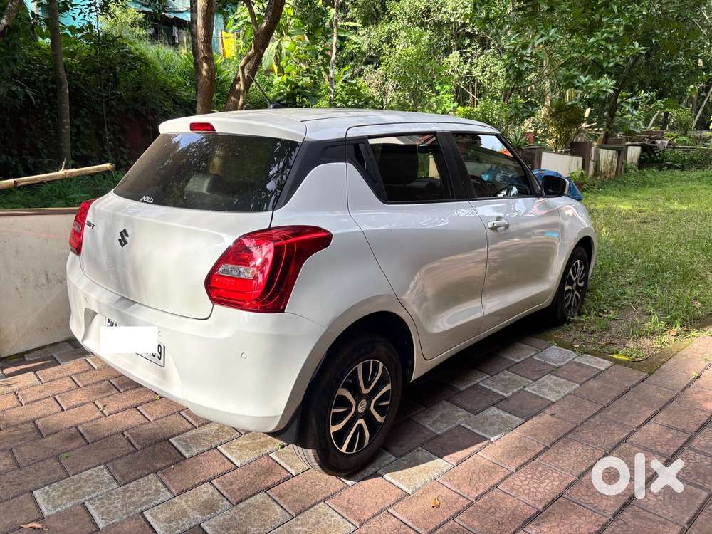 Maruti Suzuki Swift Vxi + Manual, 2021, Petrol
