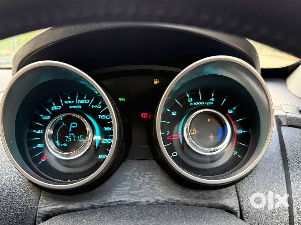 Mahindra Xuv500 W11 Option Awd, 2019, Diesel