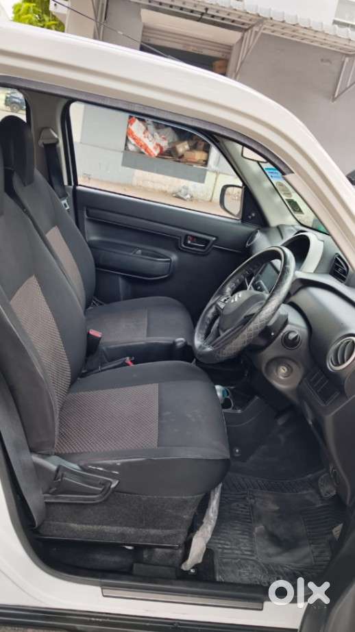 Maruti Suzuki S-presso Vxi At, 2021, Petrol