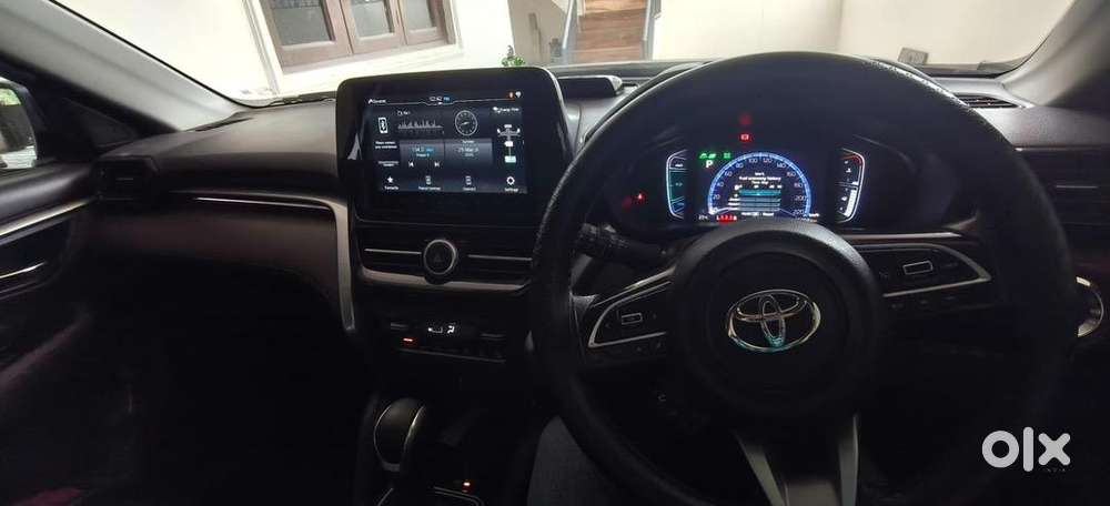 Toyota Hybrid Automatic 2025