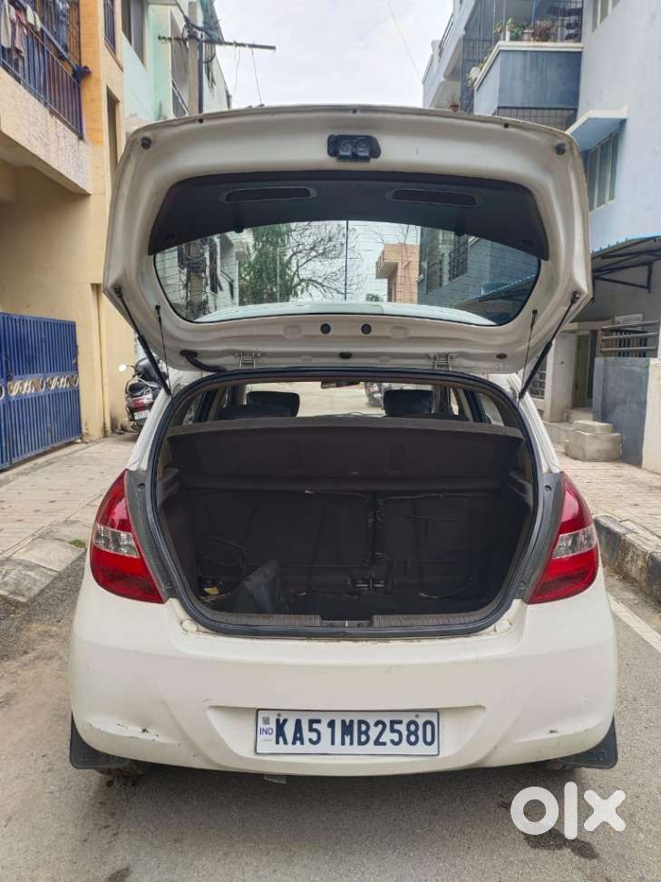 Hyundai I20 Sportz 1.4 Crdi 6 Speed Bs-iv, 2011, Diesel