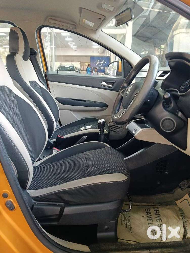 Renault Triber Rxz, 2019, Petrol