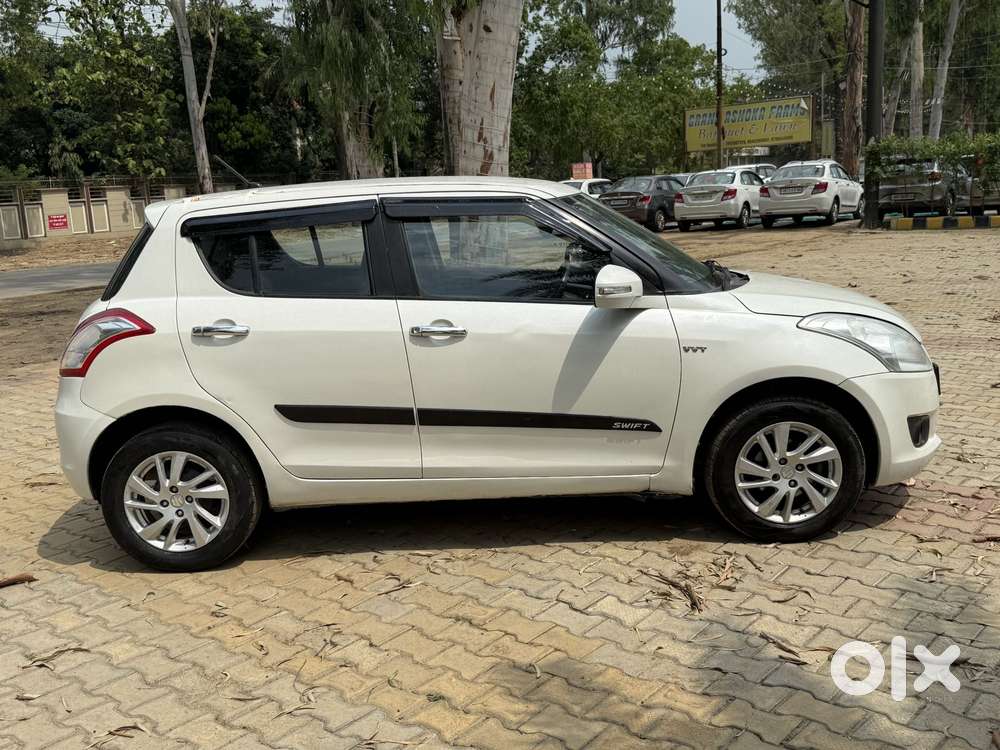 Maruti Suzuki Swift 1.3 Zxi, 2013, Cng & Hybrids