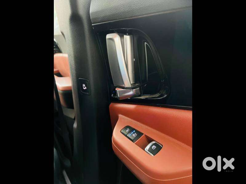 Kia Carnival Limousine Plus 7 Str, 2025, Diesel