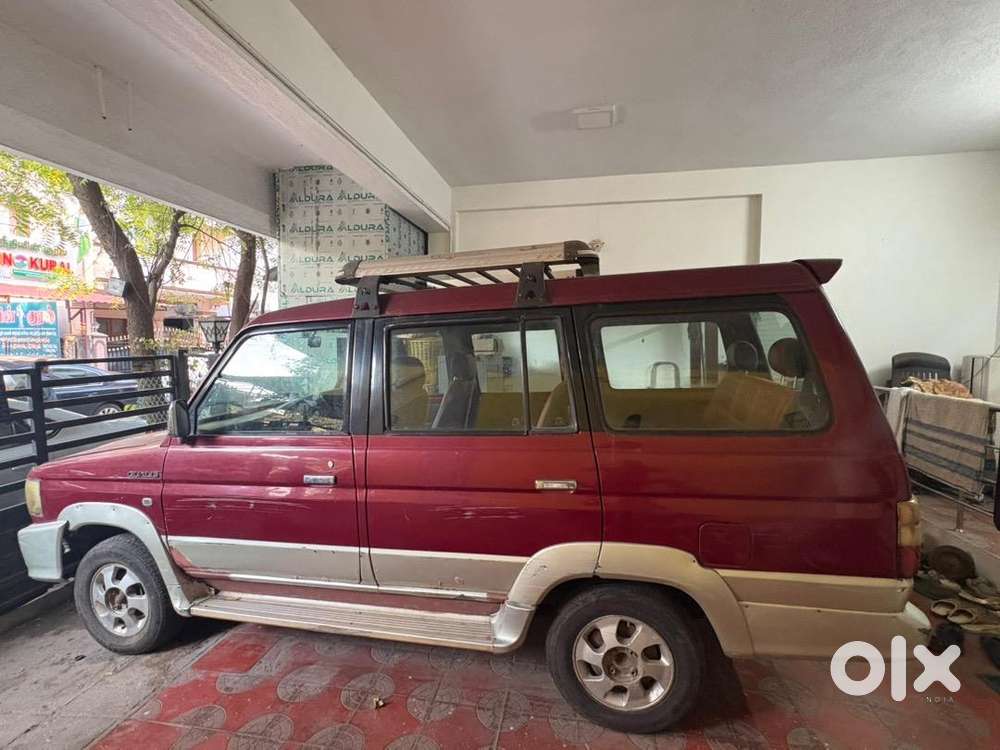 Toyota Qualis 2004 Diesel Well Maintained