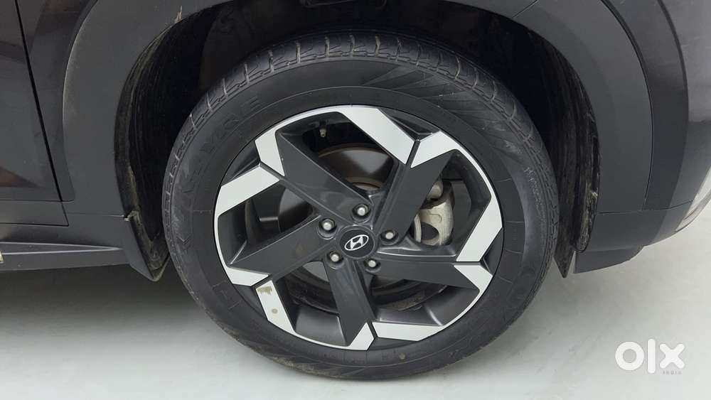 Hyundai Alcazar 1.5 Tdct Signature (o) 7s Petrol, 2023, Petrol