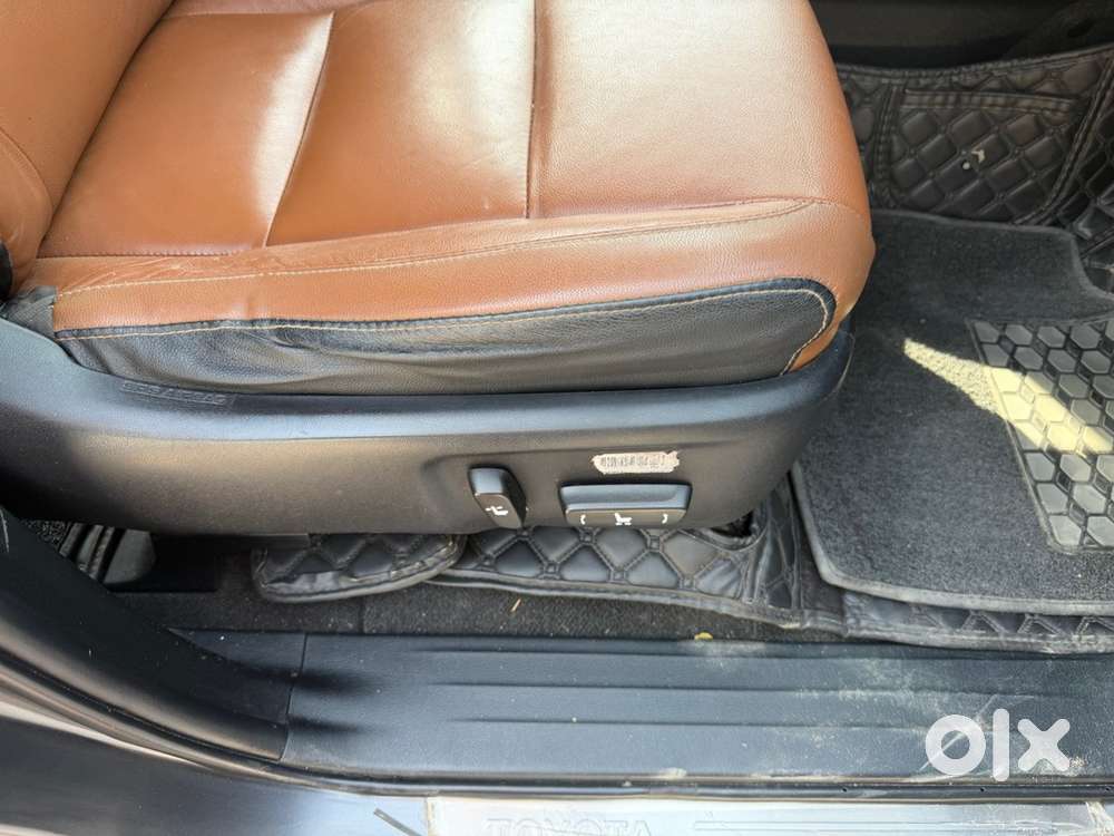 Toyota Innova Crysta Diesel 2017