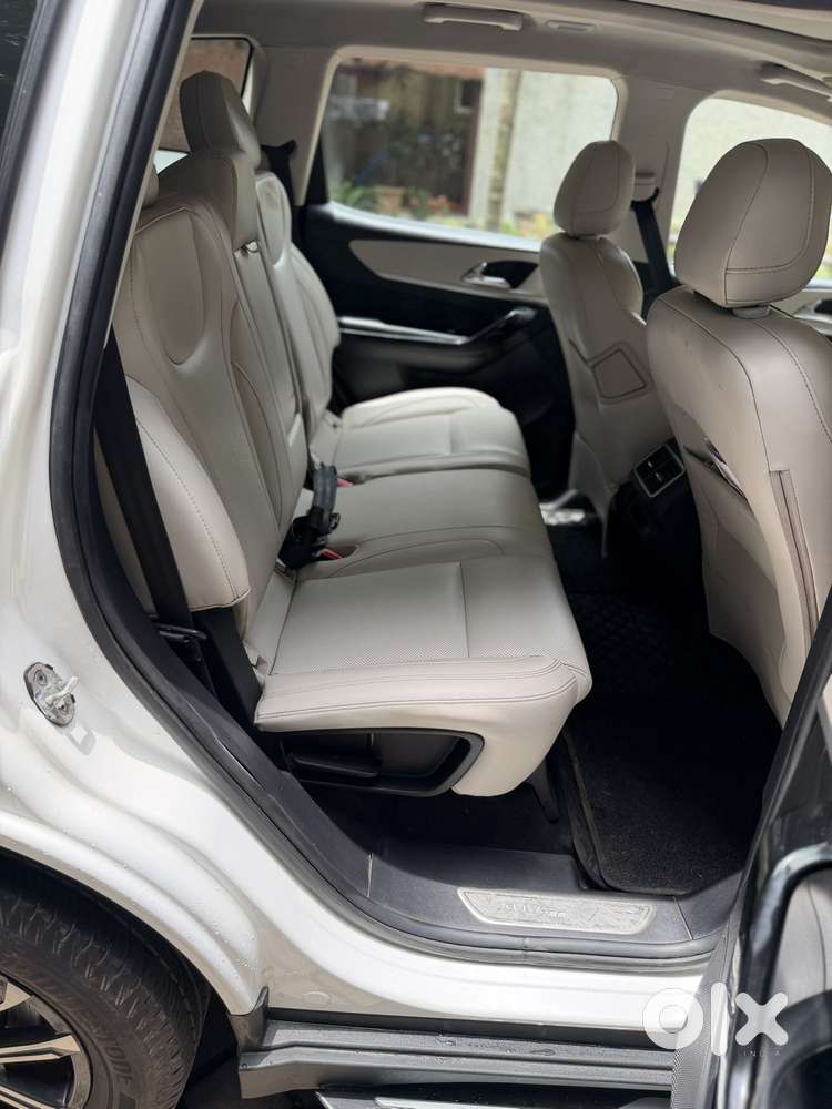 Mahindra Xuv700 2.2 Ax 7 Diesel At Luxury Pack Str, 2023, Diesel