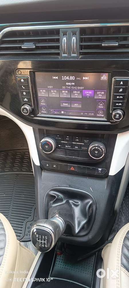 Mahindra Marazzo M6, 2020, Diesel